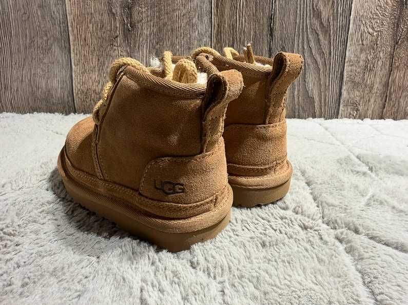 Buty dziecięce zimowe UGG Neumel II 23,5