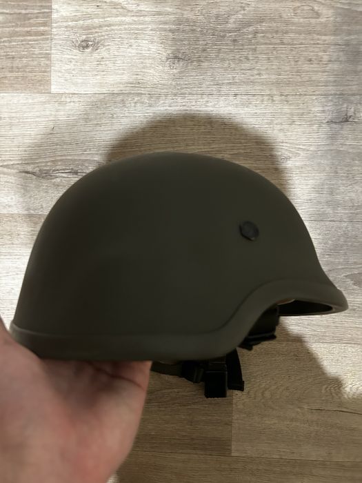 Каска німецька , нова