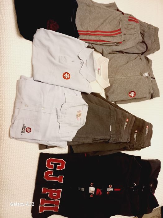 Roupa uniforme Colégio João Paulo II tamanho 12/14 anos