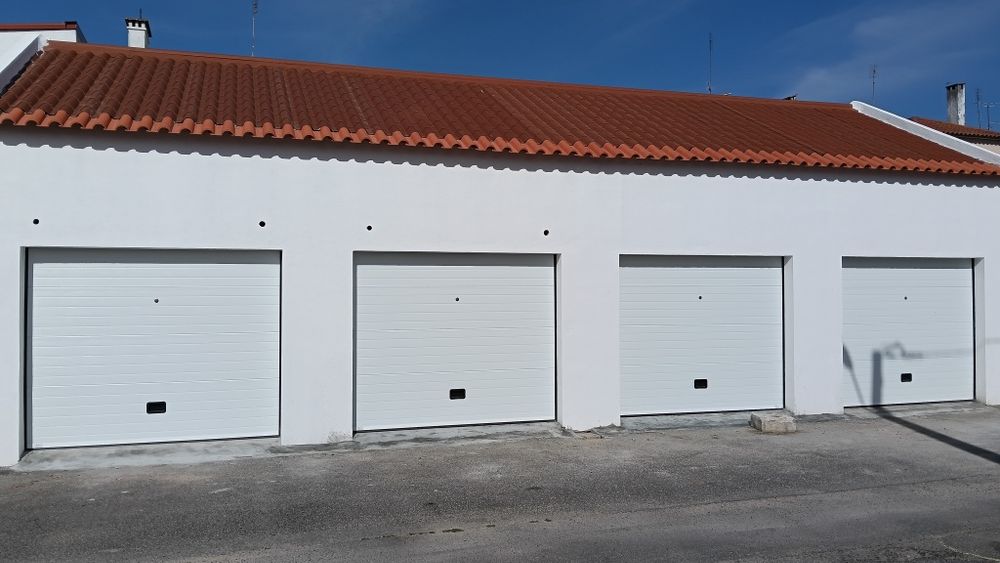 Garagem arrumos armazém