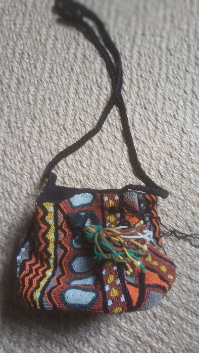 Śliczna torebeczka sakiewka koraliki Zara