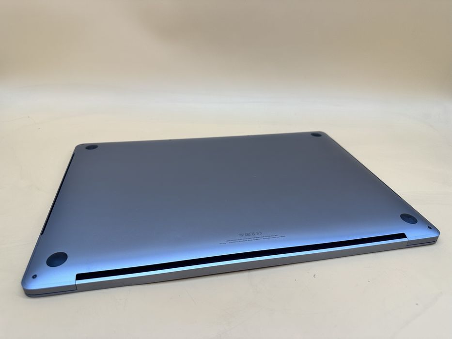 Macbook pro 2019 16 дюймів i7 512gb ssd a2141