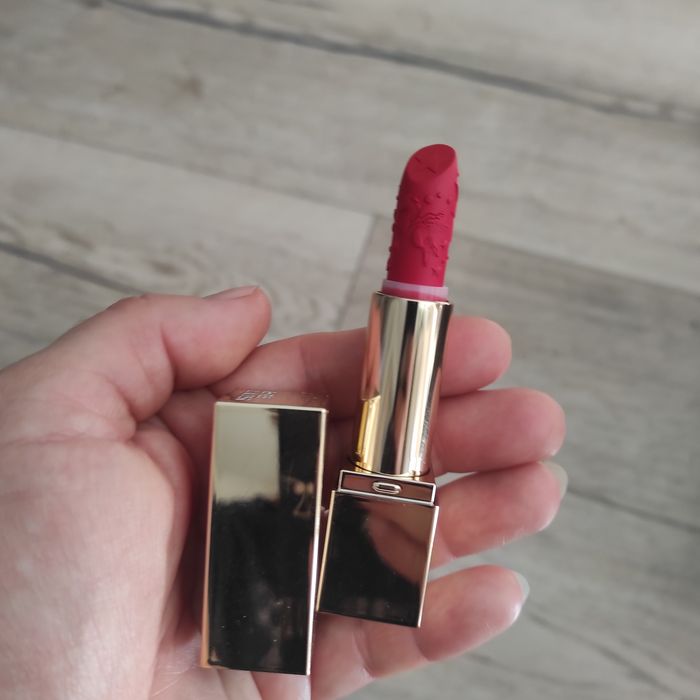 Pomadka Estee lauder