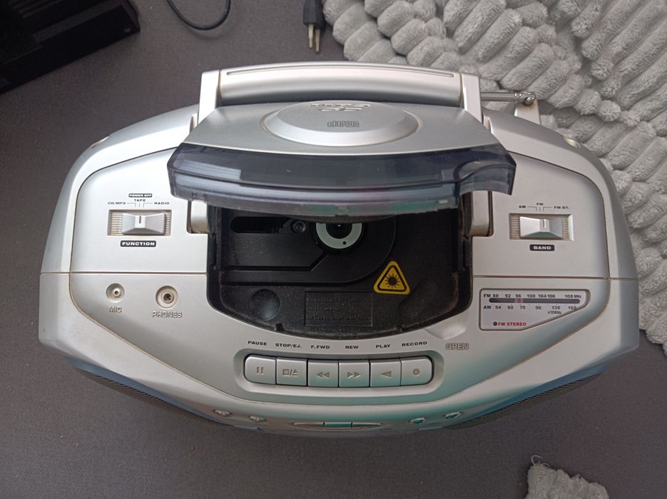 BVC am/fm radio Cassete Recorder  com CD/MP3 player