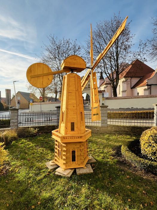 Wiatrak ogrodowy ozdobny duży do ogrodu