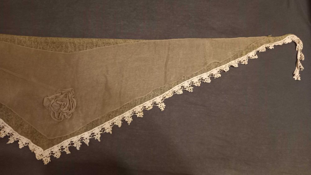 Chusta apaszka szal ozdobny w kształcie trójkąta khaki-beż 75/203 cm