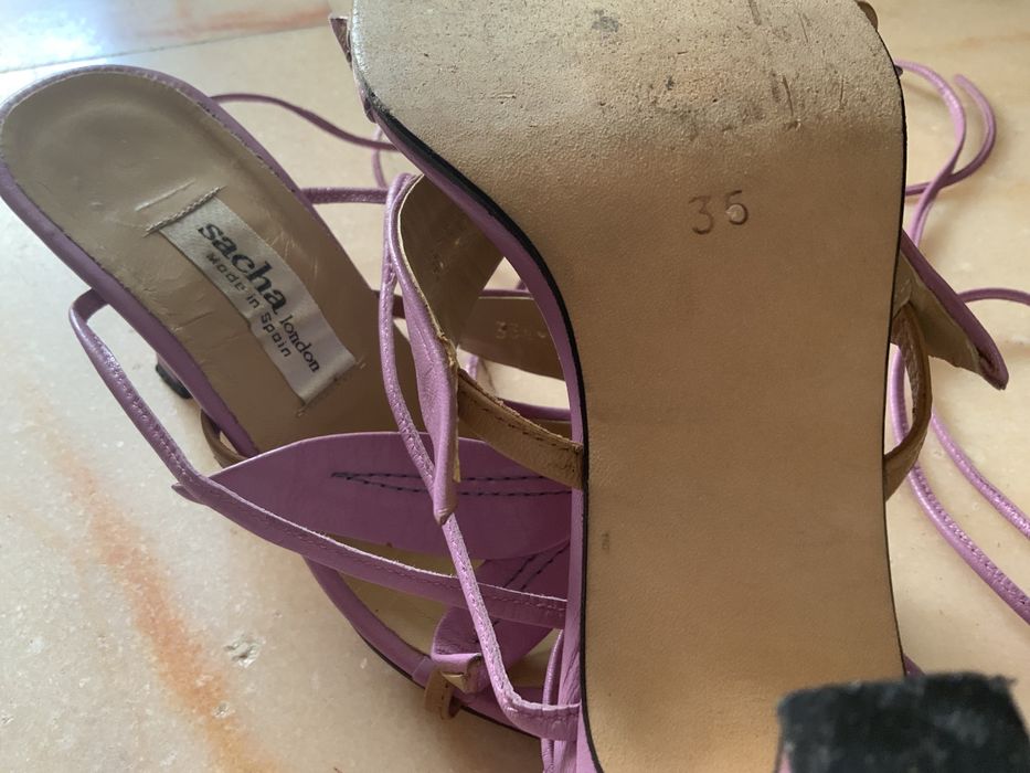 Sandálias de salto lilás Y2K borboleta em pele nº 35