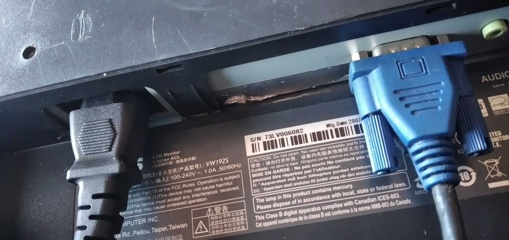 Monitor LCD ASUS 19''