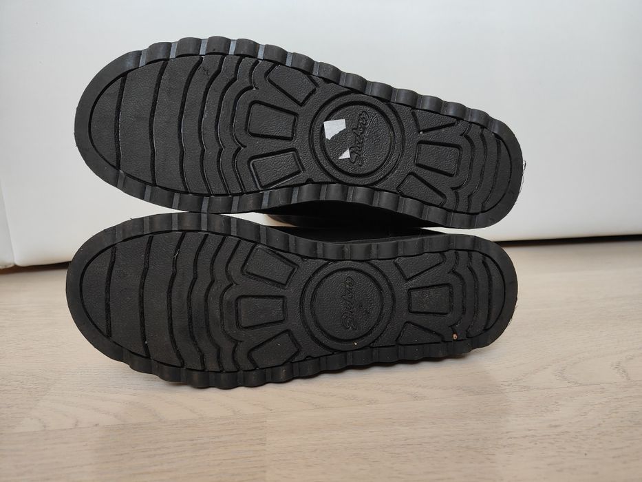 Нові! Жіночі уггі  Skechers