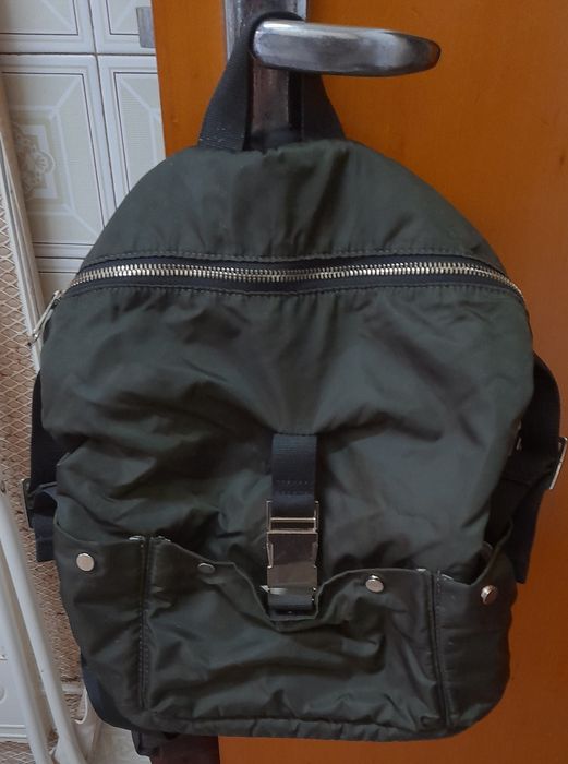 Mochila Zara cor verde seco - Bom estado - ÚLTIMOS DIAS