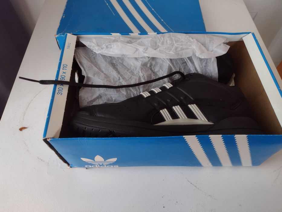 Witam sprzedam buty adidas