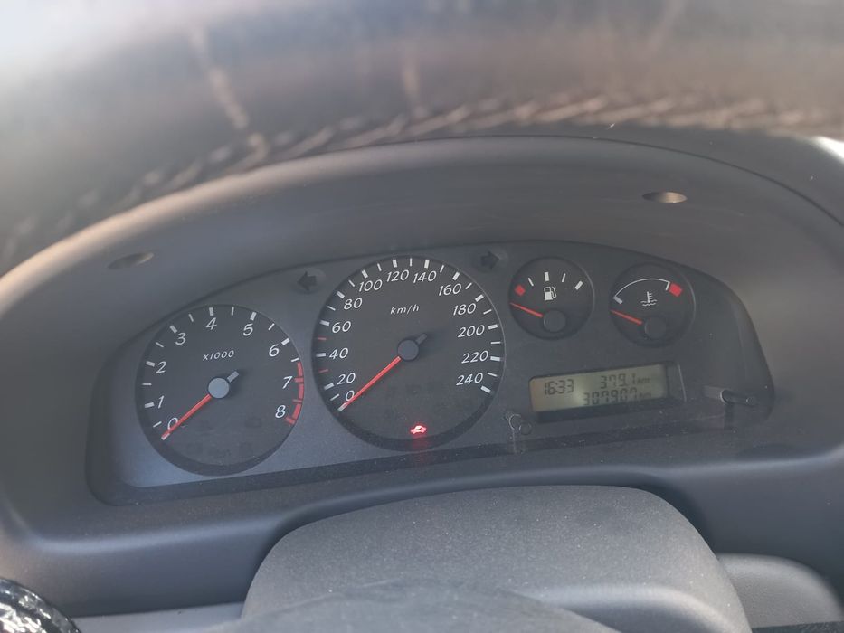 Nissan Almera - Venda