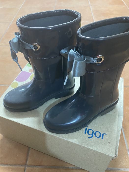 Galochas Cinzento Escuro tam 34