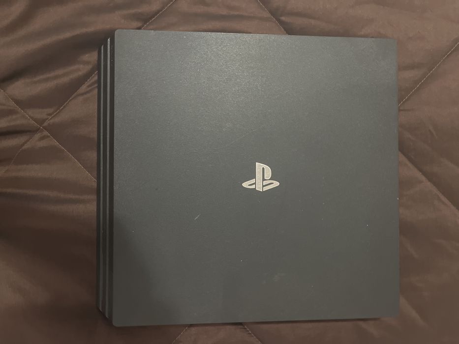 PS4 Pro 1TB  – Excelente Estado