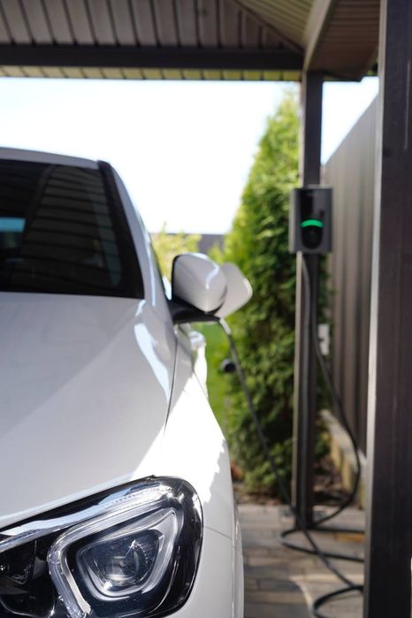 РІВНЕ ПІД КЛЮЧ - Зарядна станція для електромобілів - Зарядка 22 кВт