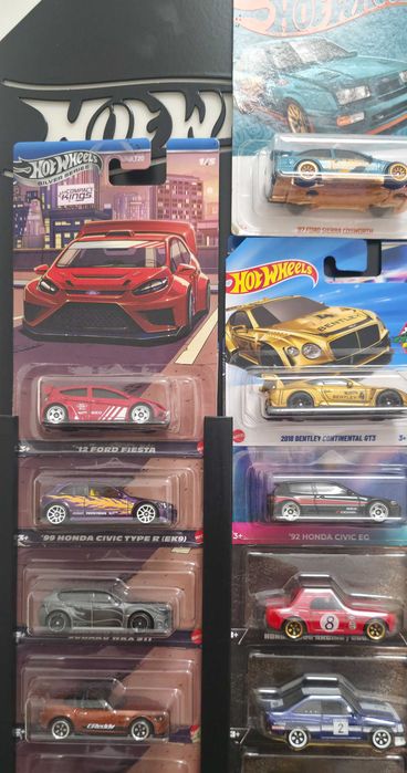 Zestaw Hot Wheels + 2 Tablici