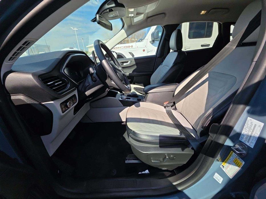 2023 Ford Escape PHEV — Топовая комплектация Premium