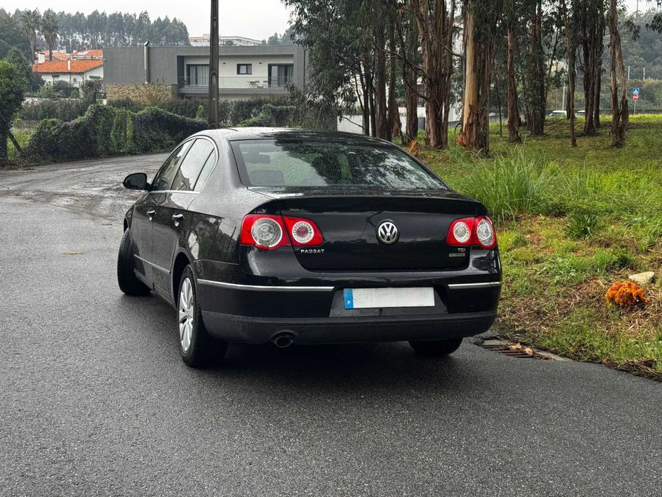 VW Passat 1.6 TDI BlueMotion — photo 2