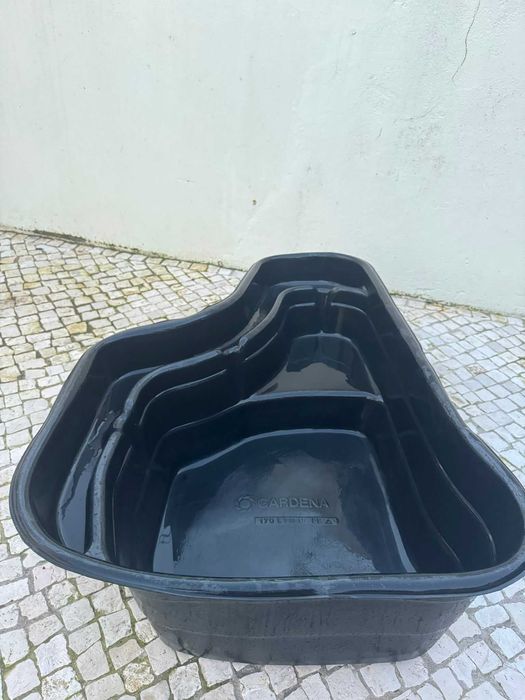 Lago para jardim marca "Gardena" 170Lts.