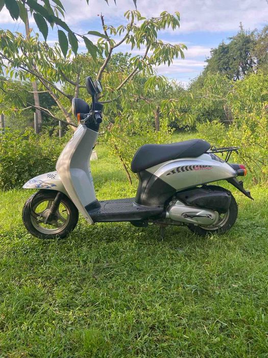 Скутер Honda today af 61