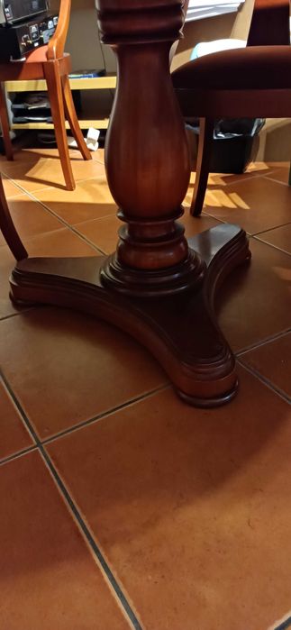 Mesa extensível de sala Luís Filipe