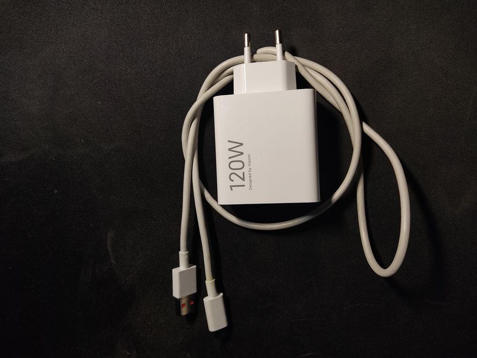 Продаю Xiaomi Redmi Note 13 Pro Plus 5G 8/256 Midnight Black. (обмін не цікавить)