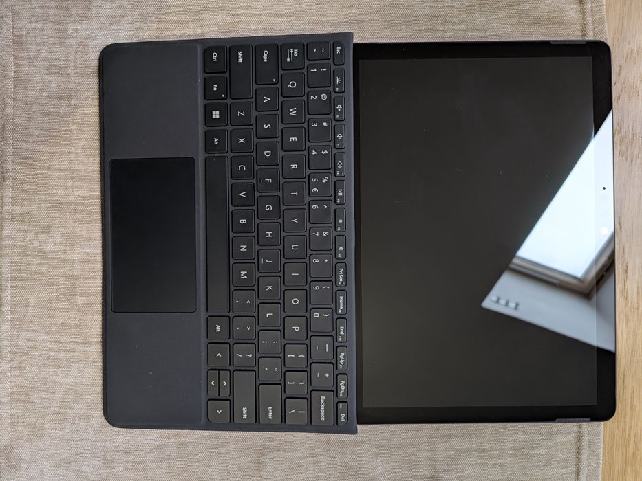 Microsoft Surface Go 3 8GB/128GB SSD Matte Black + Klawiatura + Rysik ZESTAW