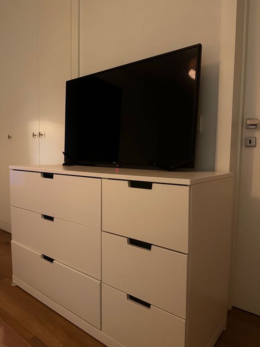 Comoda IKEA branca 1,20 6 gavetas