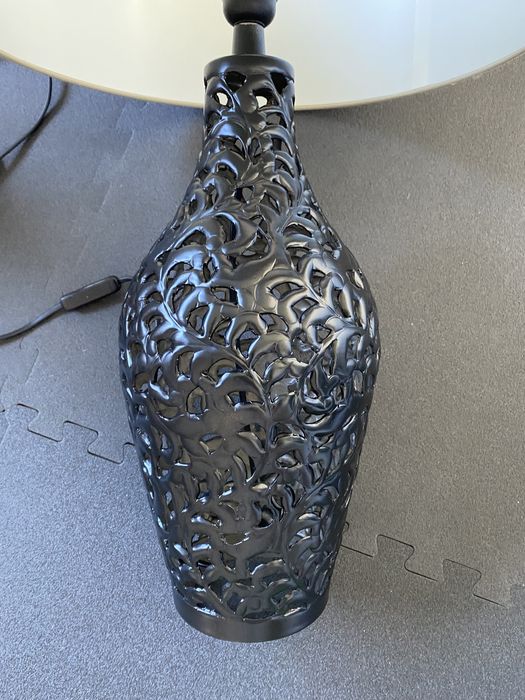 Vendo candeeiro preto e abajour creme