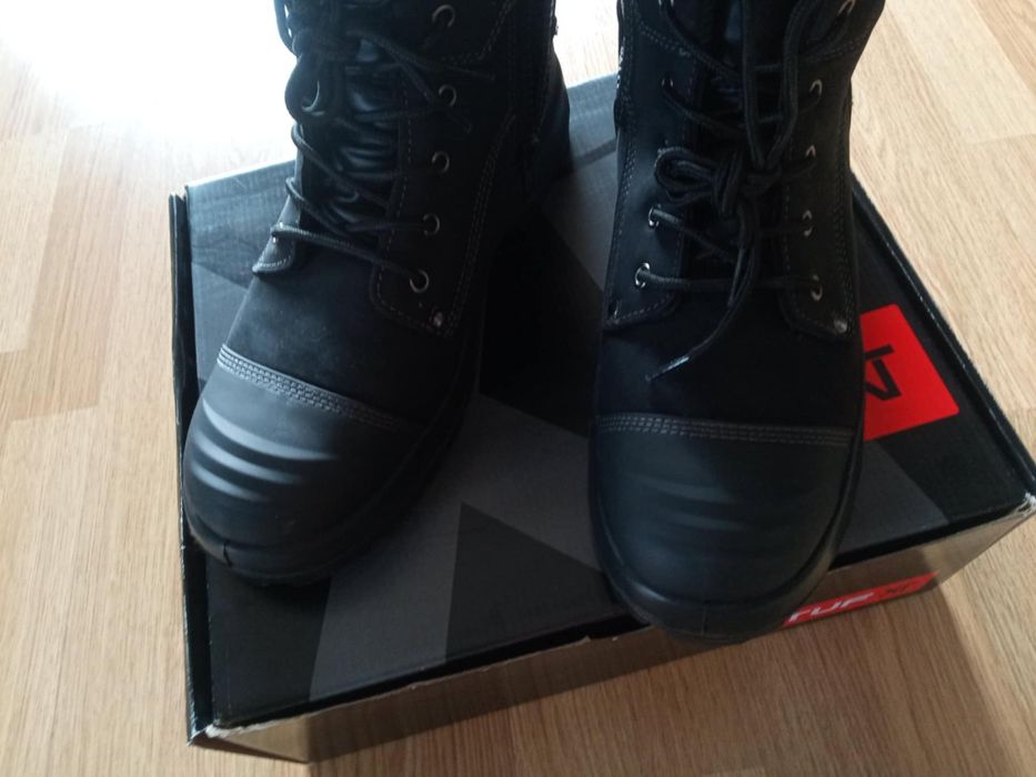 Nowe męskie desantówki, glany TUFF XT roz. 43 i 44