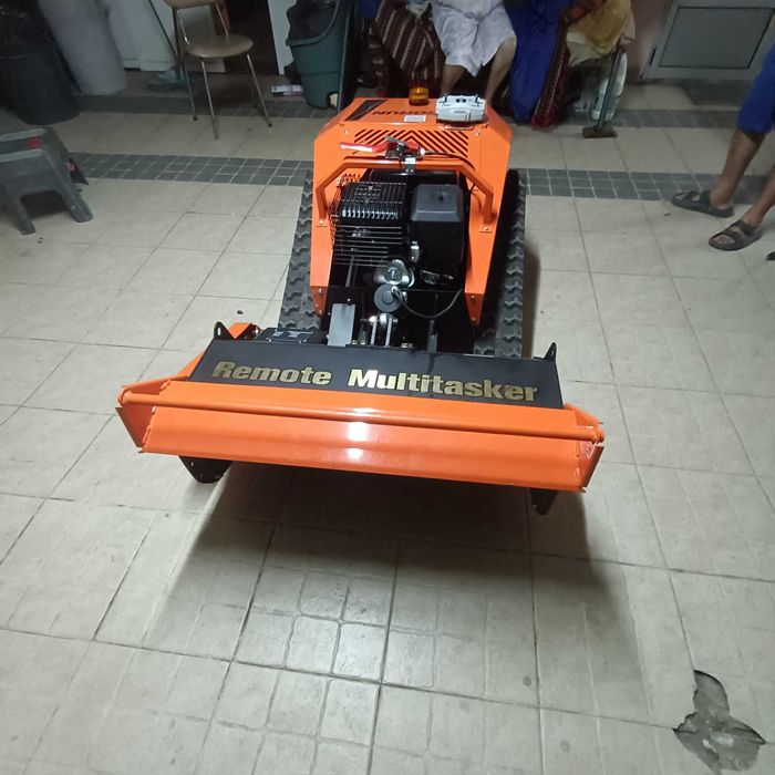Robot destroçador de martelos e de facas