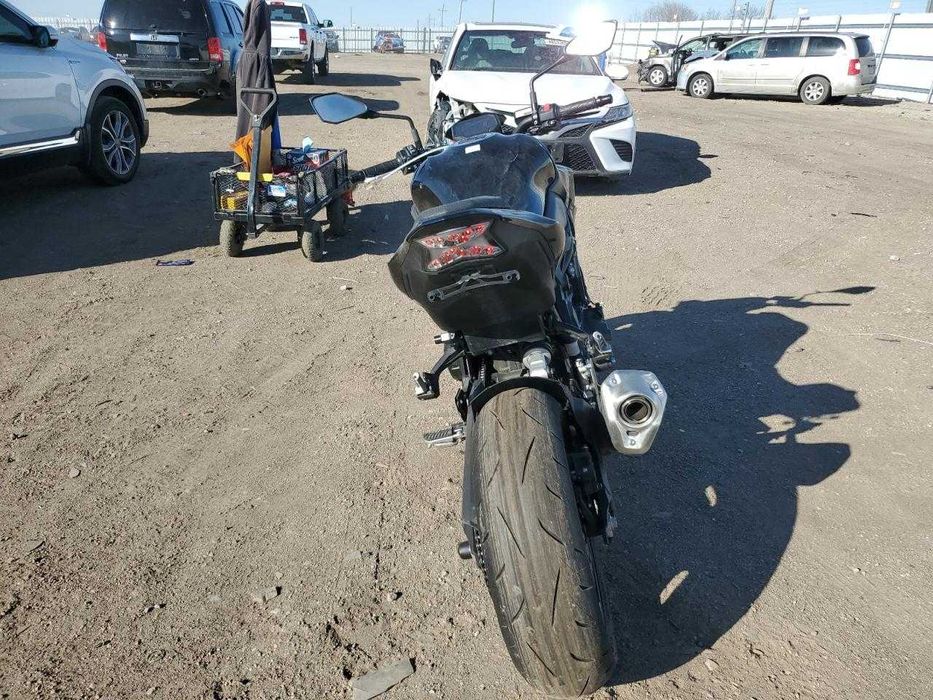 Kawasaki Z900 Кавасакі 2022