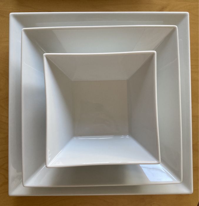 Conjunto de serviço de mesa da loja CASA (branco/formato quadrangular)