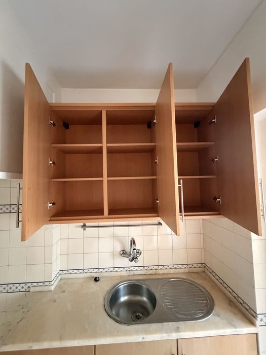 Armários Suspensos de Cozinha – Cor Faia / Madeira Clara