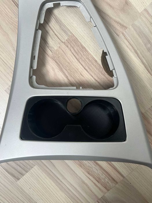 Підстаканник BMW E90 / E91 / E92 / E93.