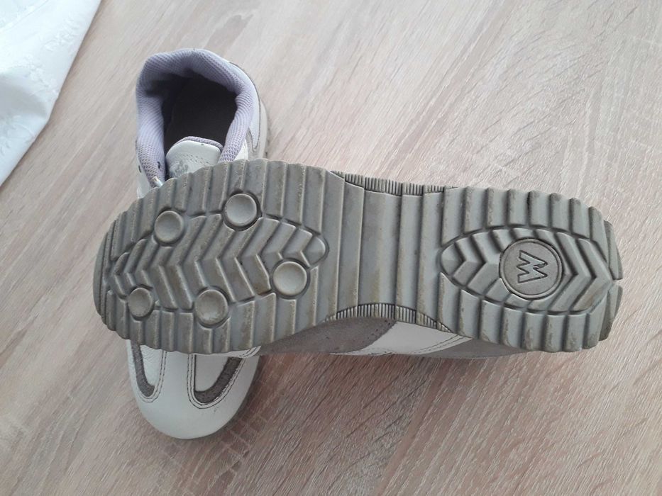 Buty sportowe Wrangler roz.36 (22cm)