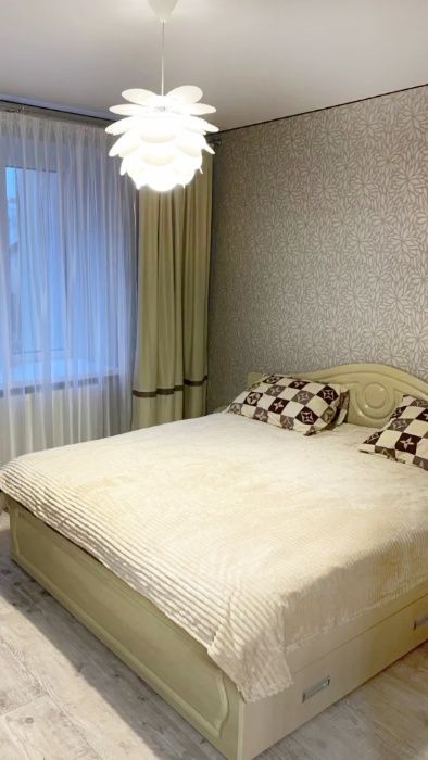 Квартира посуточно ЦЕНТР (Университет) , НОВЫЙ ДОМ Люкс Коваля 2