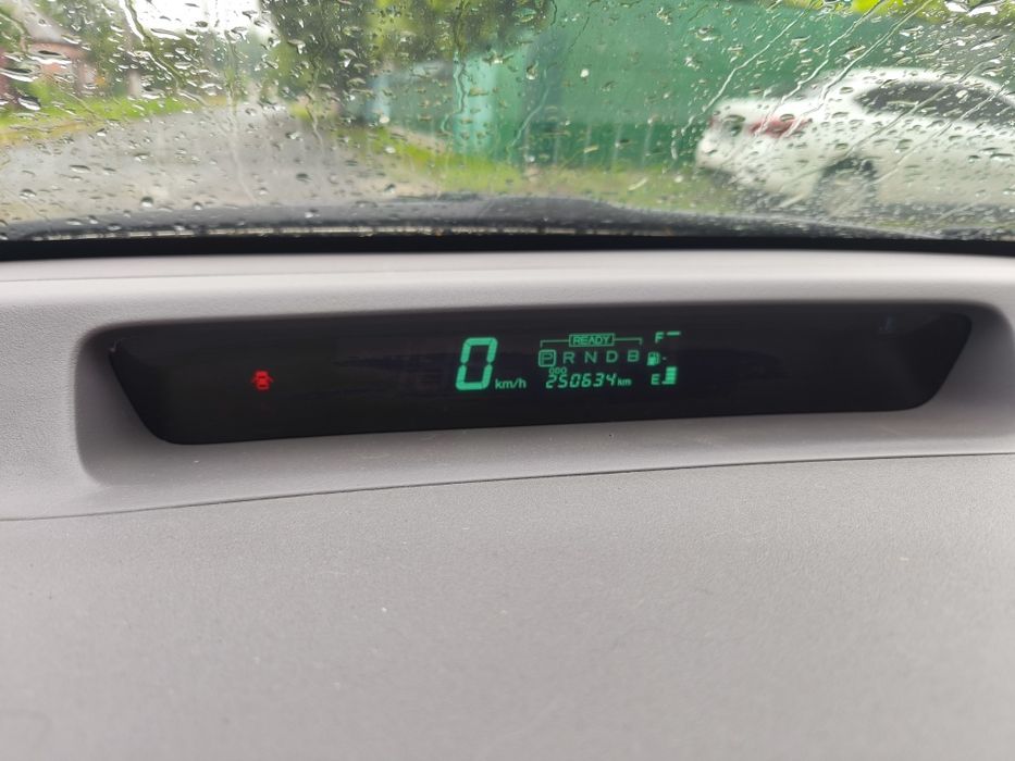 Продам Toyota Prius
