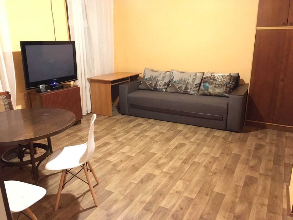 Трехкомнатный дом в Аркадии 6 мест. Газ Солнечная станция Генератор.