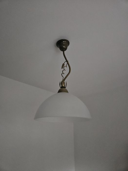 Dwa żyrandole  sufitowe