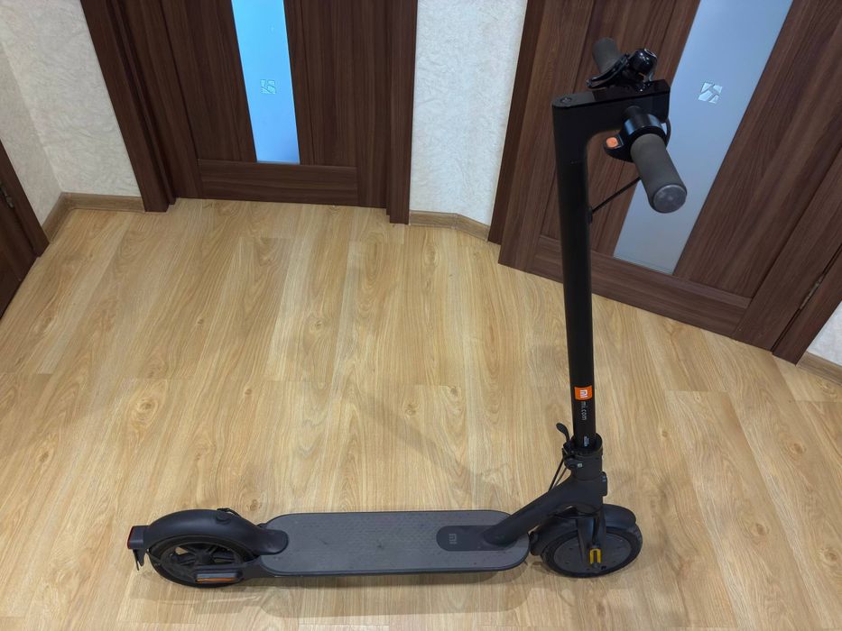 Xiomi Mi Electric Scooter