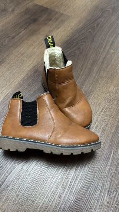 Теплі чобітки на дівчинку