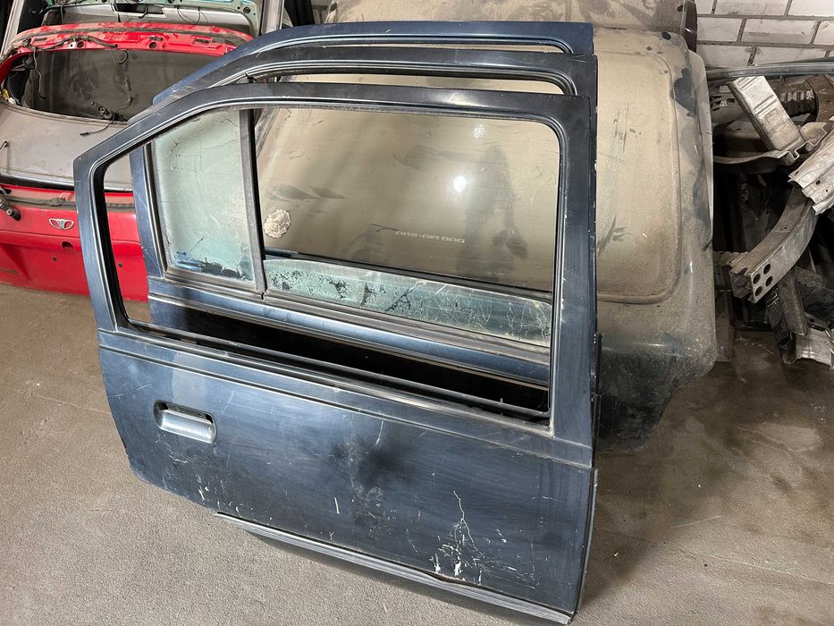 Дверь задняя правая Opel Kadett хетчбек