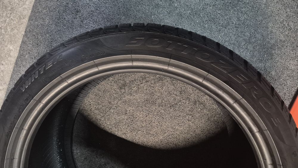 Opony Pirelli Sottozero ³ winter  245/40 R19 2019r
