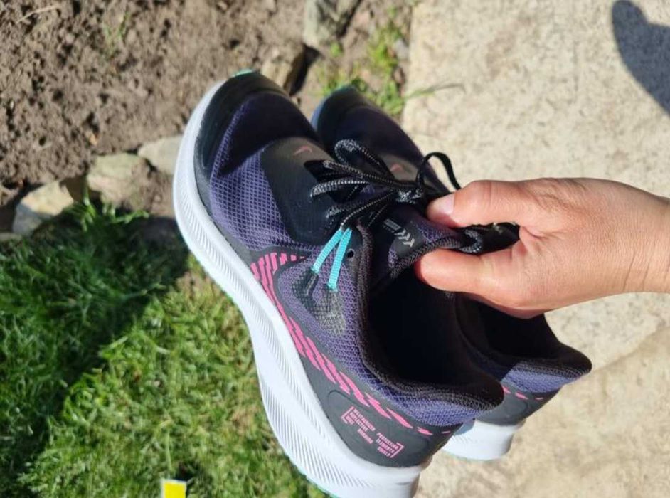 Кроссовки nike quest shield 38 оригинал для бега