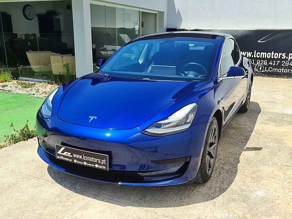 Tesla Model 3 RWD