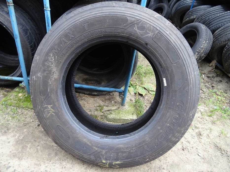 Opona 245/70R19.5 Goodyear Kamax T  (400 netto)