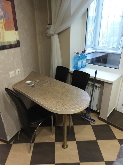 Газовий котел біля лісу