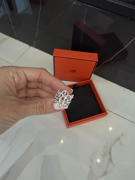 Hermes колечко.