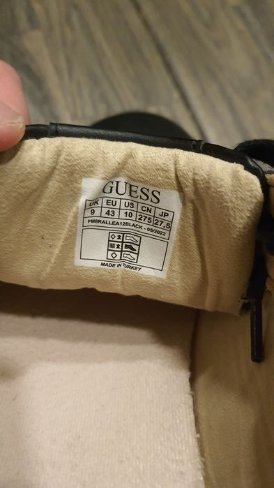 Чорні кеди guess